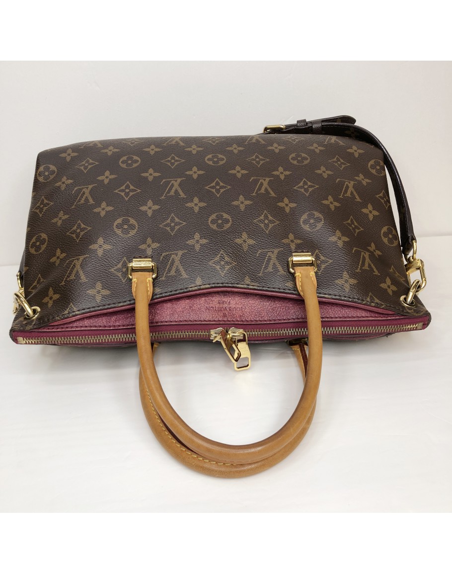 Lv monogram online pallas